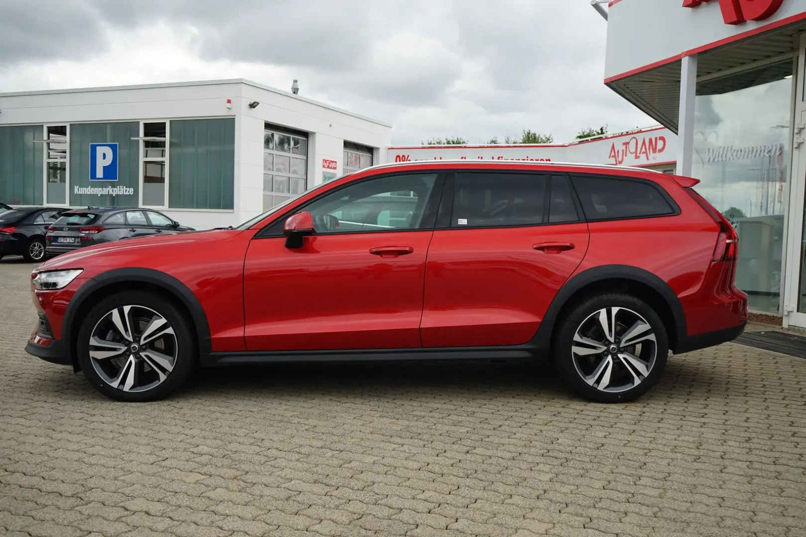 V60 Cross Country Geartronic AWD Plus LED Navi