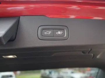 V60 Cross Country Geartronic AWD Plus LED Navi