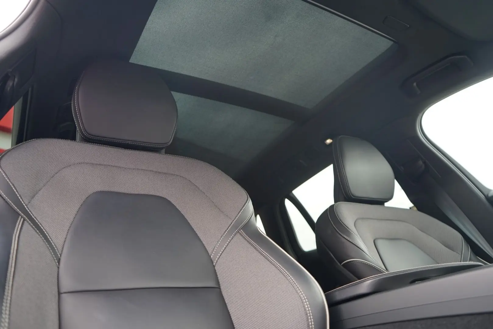 V60 Cross Country Geartronic AWD Plus LED Navi