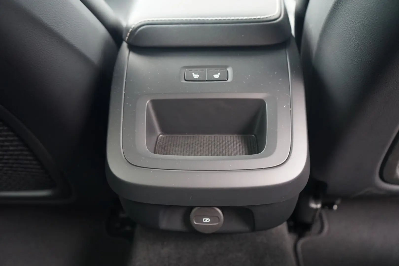 V60 Cross Country Geartronic AWD Plus LED Navi
