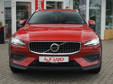 V60 Cross Country Geartronic AWD Plus LED Navi