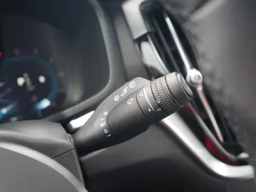 V60 Cross Country Geartronic AWD Plus LED Navi