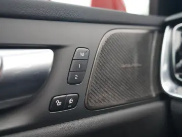 V60 Cross Country Geartronic AWD Plus LED Navi