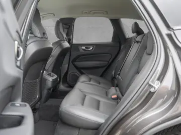 XC 60 B4 AWD Plus Dark