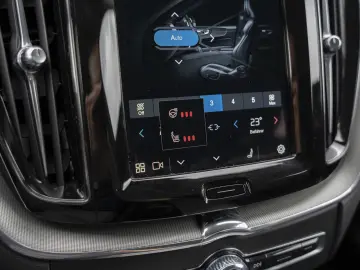 XC 60 B4 AWD Plus Dark