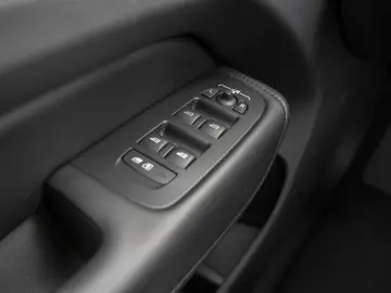 XC 60 B4 AWD Plus Dark