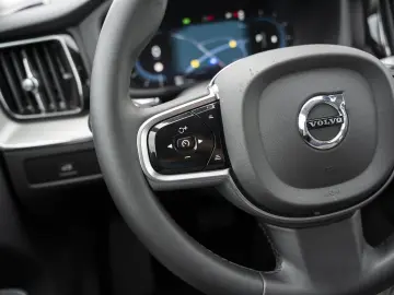 XC 60 B4 AWD Plus Dark