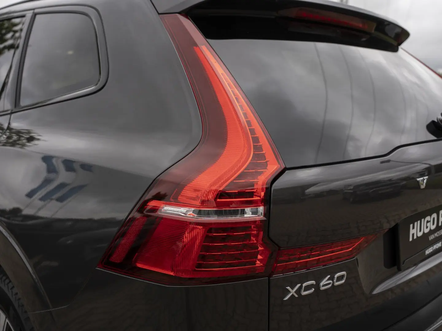 XC 60 B4 AWD Plus Dark