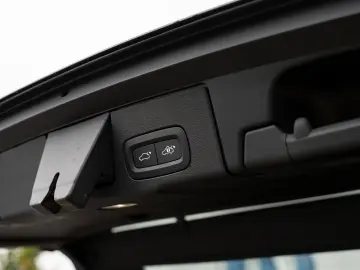 XC 60 B4 AWD Plus Dark
