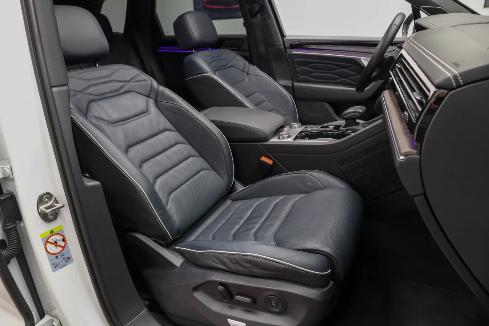 Touareg eHybrid Dynaudio Masaj Ventilatie Nightvision