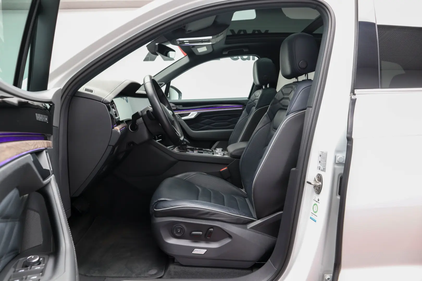 Touareg eHybrid Dynaudio Masaj Ventilatie Nightvision