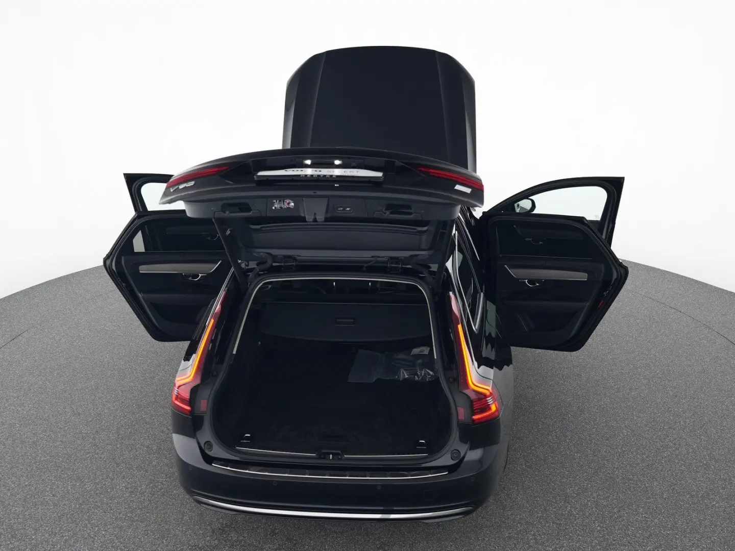 V90 T6 Recharge AWD Inscription 19  PANO 360