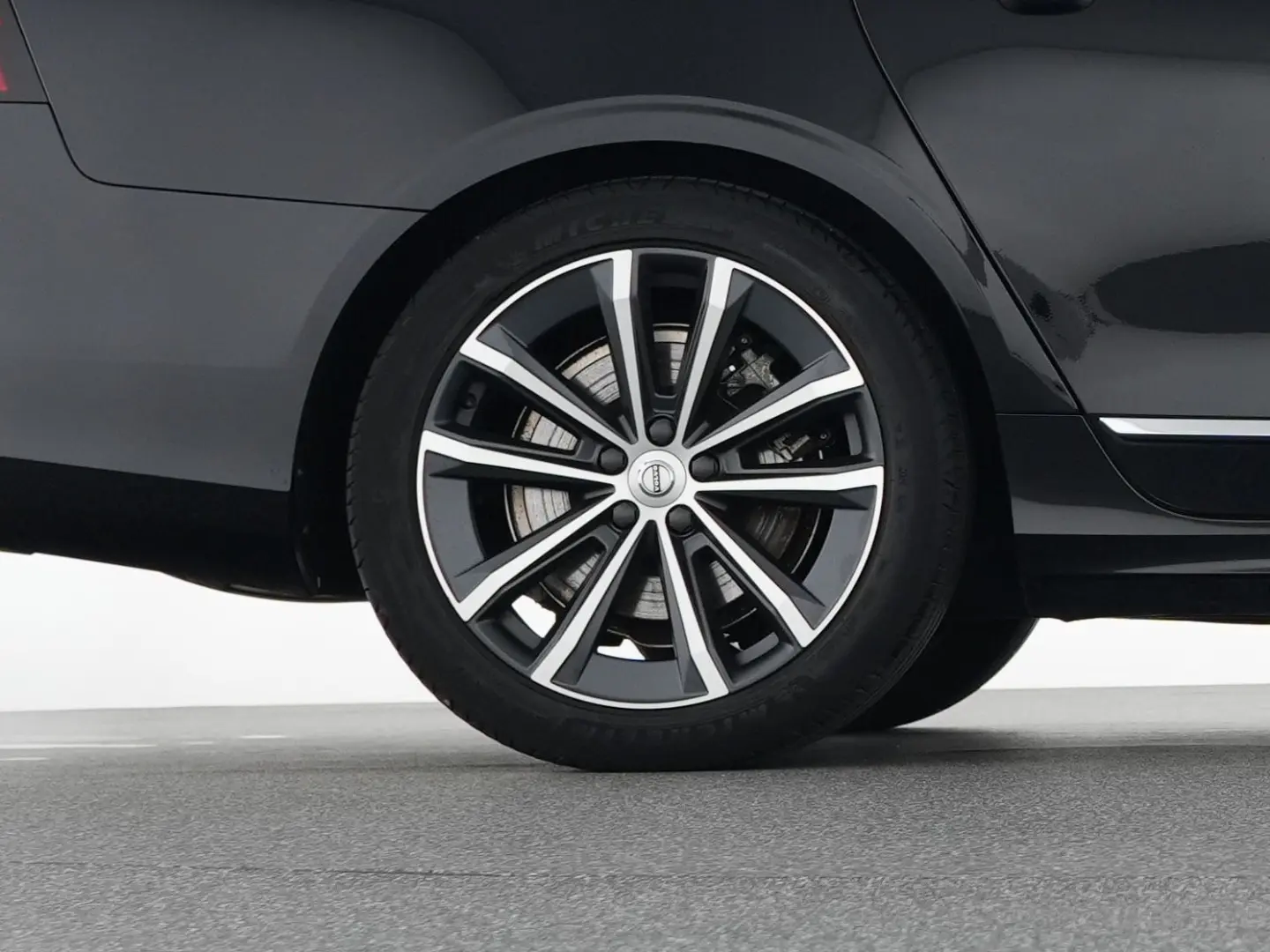 V90 T6 Recharge AWD Inscription 19  PANO 360