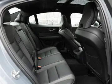 S60 B4 Plus Dark aus 1.Hand SHZ KAMERA HGSD LED