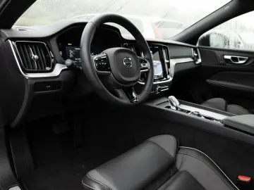 S60 B4 Plus Dark aus 1.Hand SHZ KAMERA HGSD LED