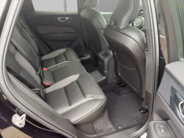 XC60 T6 Plus Black Edition Recharge Plug-In Hybr
