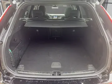 XC60 T6 Plus Black Edition Recharge Plug-In Hybr