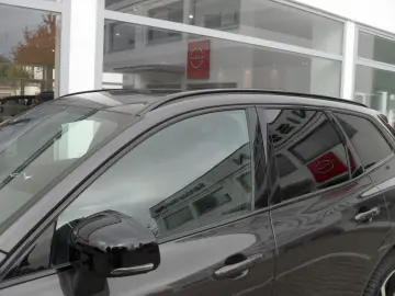 XC60 T6 Plus Dark   AWD   21er   Licht