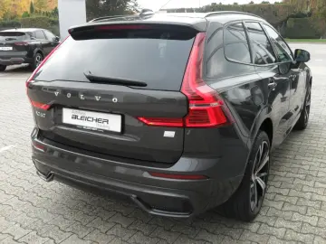 XC60 T6 Plus Dark   AWD   21er   Licht