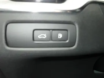XC60 T6 Plus Dark   AWD   21er   Licht