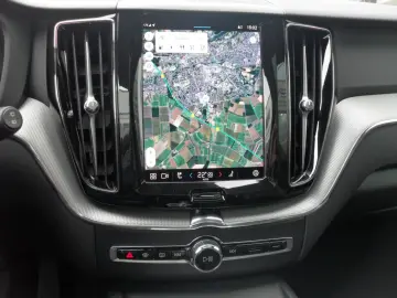 XC60 T6 Plus Dark   AWD   21er   Licht