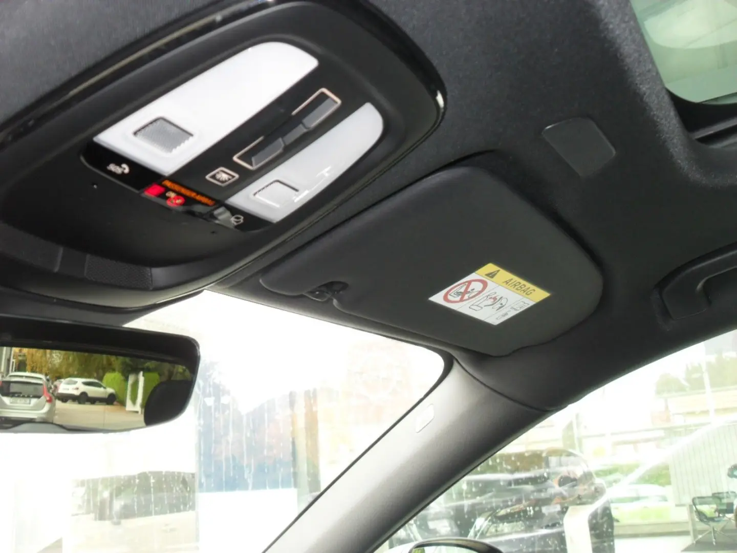 XC60 T6 Plus Dark   AWD   21er   Licht
