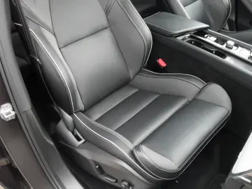 XC60 T6 Plus Dark   AWD   21er   Licht