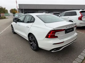 S60 R Design Plug-In Hybrid T8 AWD El. Panodach