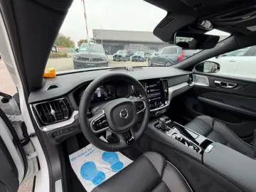 S60 R Design Plug-In Hybrid T8 AWD El. Panodach