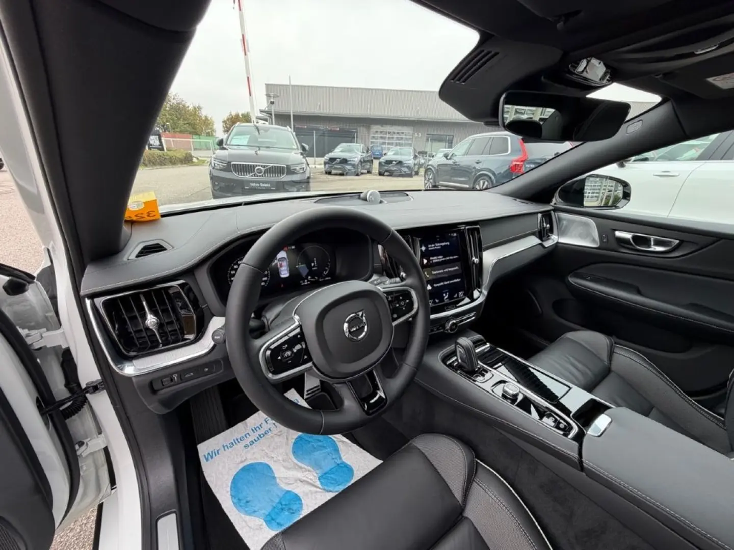 S60 R Design Plug-In Hybrid T8 AWD El. Panodach
