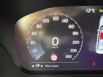 S60 R Design Plug-In Hybrid T8 AWD El. Panodach