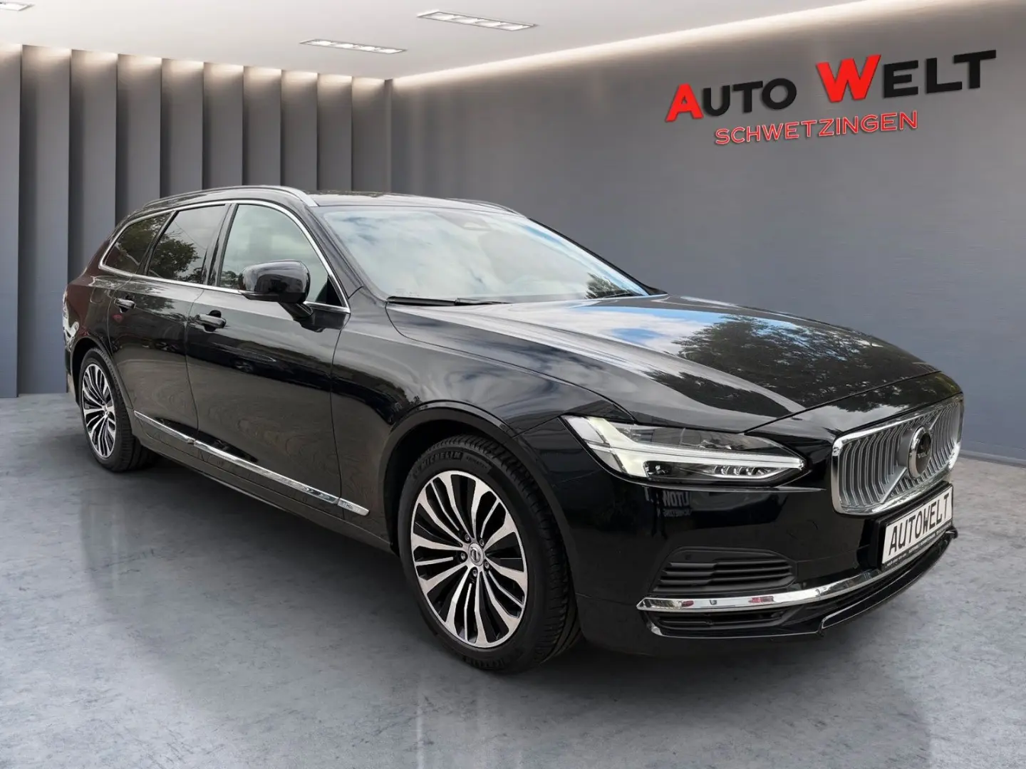 V90 Kombi Recharge AWD LED Leder Kamera ACC