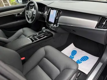 V90 Kombi Recharge AWD LED Leder Kamera ACC