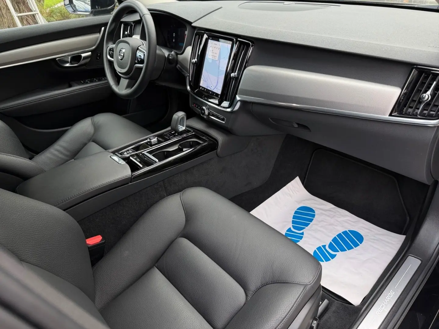 V90 Kombi Recharge AWD LED Leder Kamera ACC