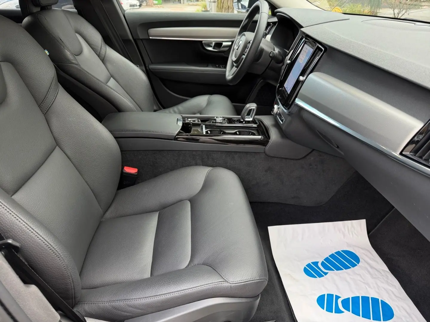 V90 Kombi Recharge AWD LED Leder Kamera ACC