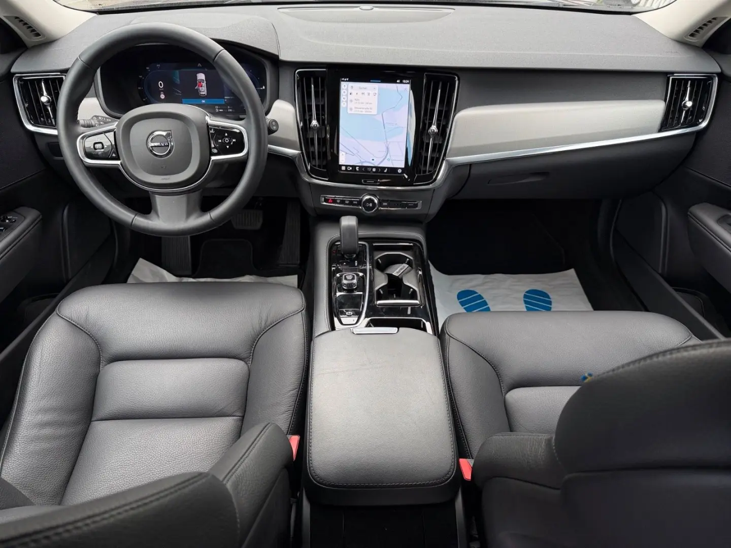 V90 Kombi Recharge AWD LED Leder Kamera ACC