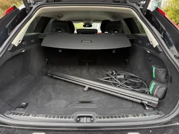 V90 Kombi Recharge AWD LED Leder Kamera ACC