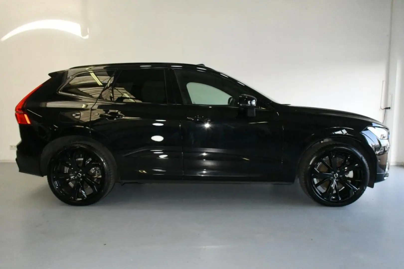 XC60 T6 Ultra Black AWD ACC HuD PAN 360 ST.HZ BT