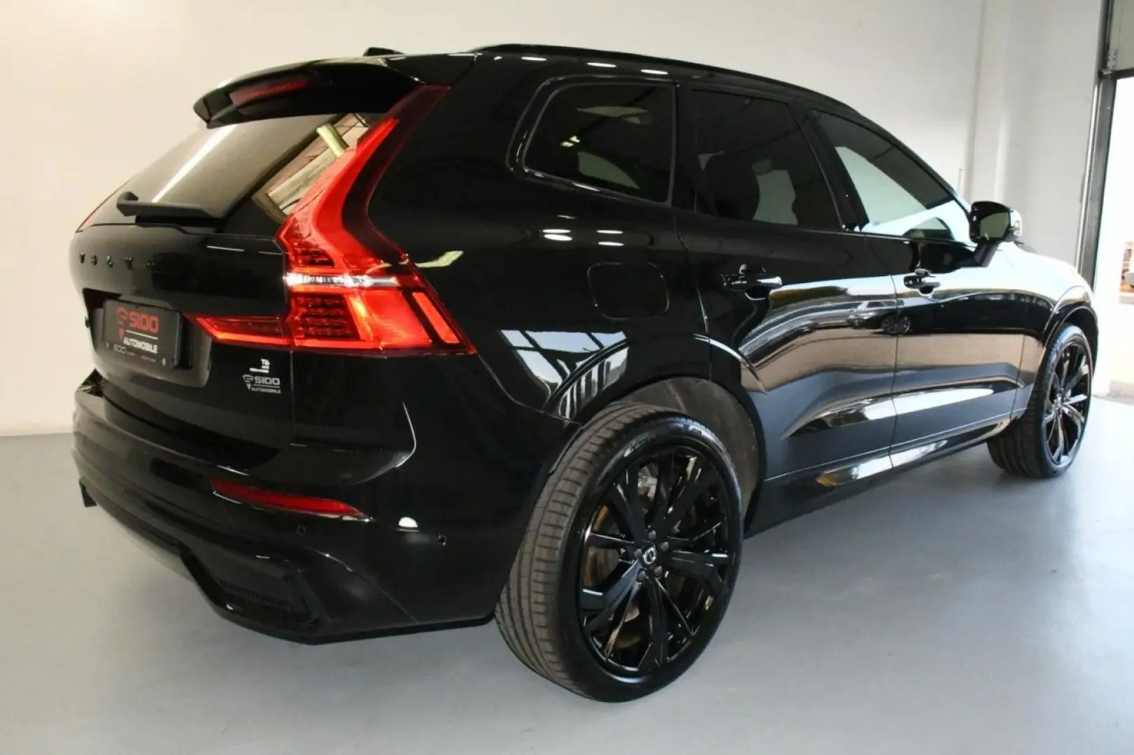 XC60 T6 Ultra Black AWD ACC HuD PAN 360 ST.HZ BT