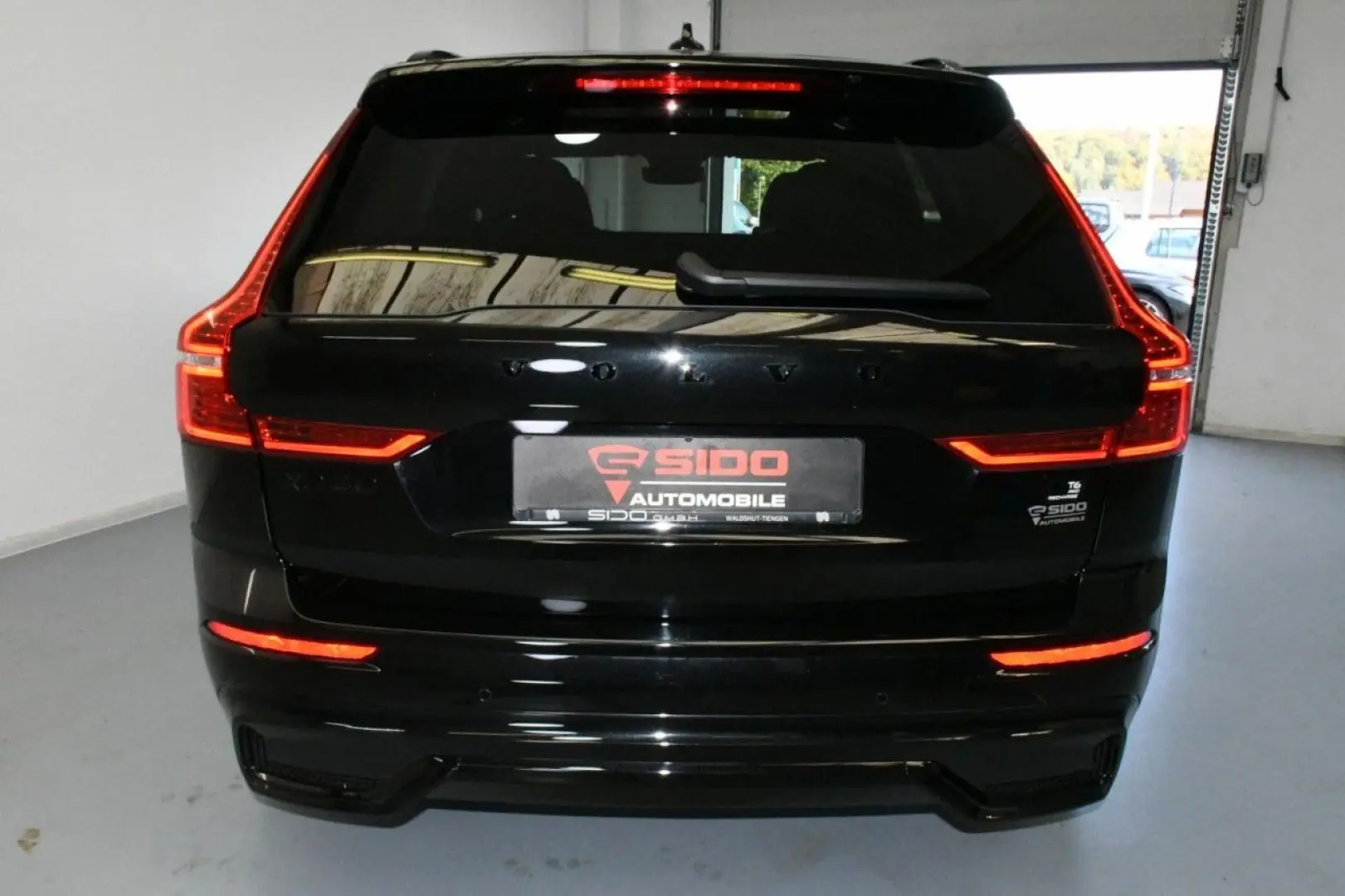 XC60 T6 Ultra Black AWD ACC HuD PAN 360 ST.HZ BT