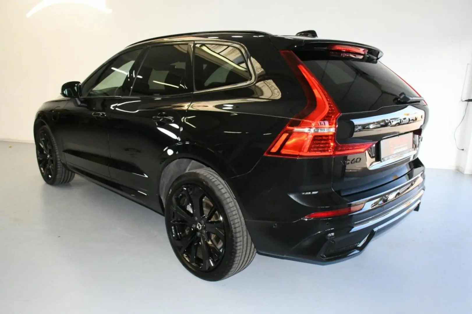 XC60 T6 Ultra Black AWD ACC HuD PAN 360 ST.HZ BT