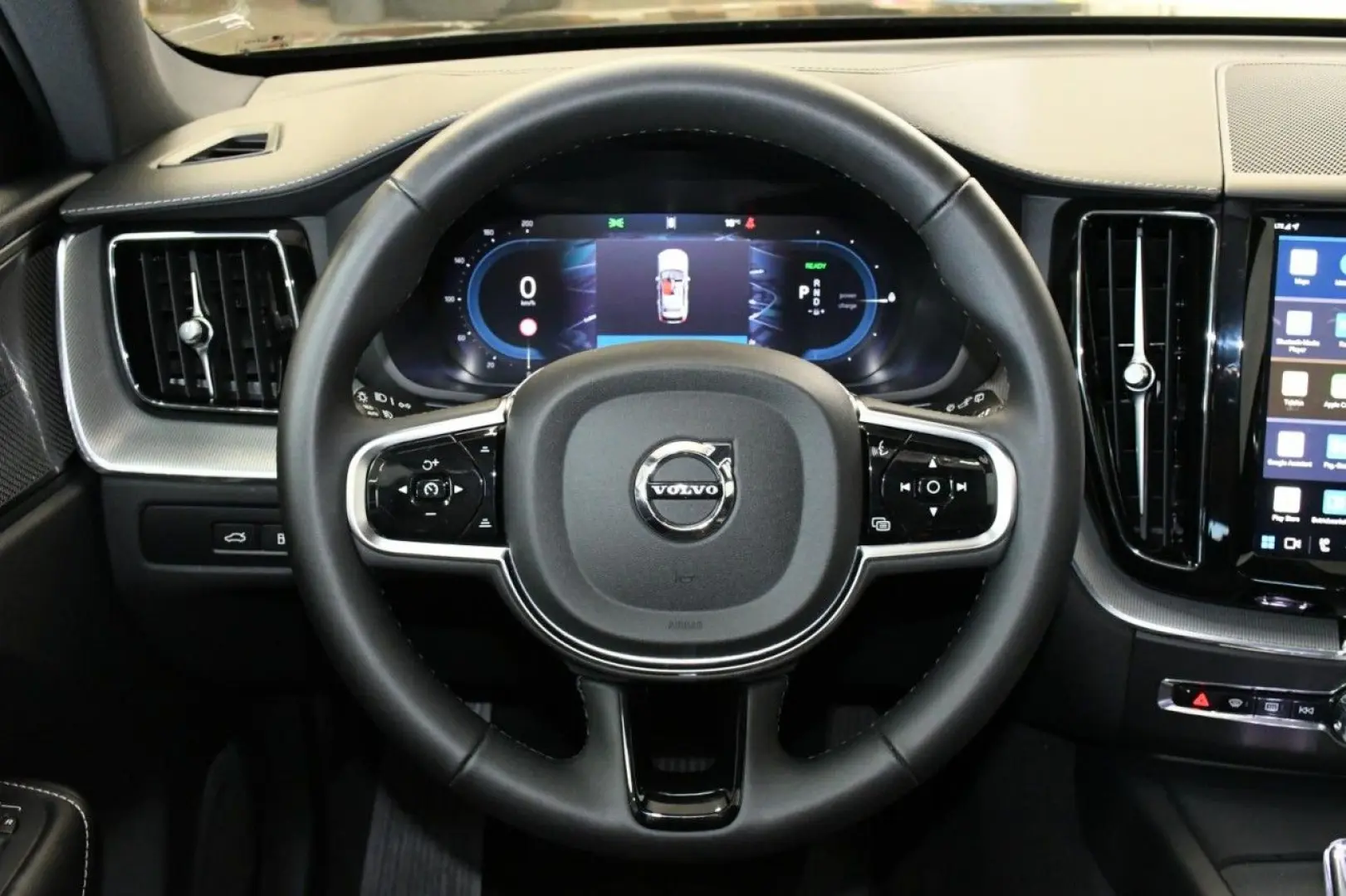 XC60 T6 Ultra Black AWD ACC HuD PAN 360 ST.HZ BT