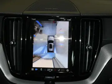 XC60 T6 Ultra Black AWD ACC HuD PAN 360 ST.HZ BT