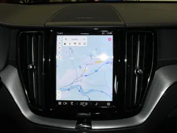 XC60 T6 Ultra Black AWD ACC HuD PAN 360 ST.HZ BT