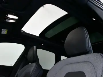XC60 T6 Ultra Black AWD ACC HuD PAN 360 ST.HZ BT