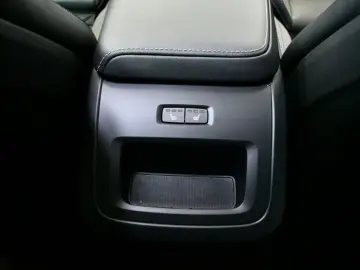 XC60 T6 Ultra Black AWD ACC HuD PAN 360 ST.HZ BT