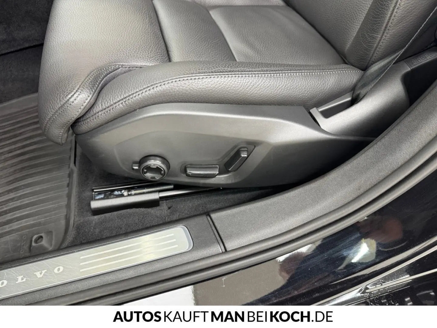V90 T6 Plug-In AWD Plus Dark Harman AHK BLIS