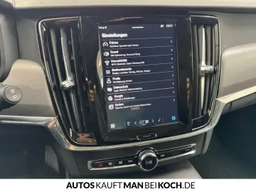 V90 T6 Plug-In AWD Plus Dark Harman AHK BLIS