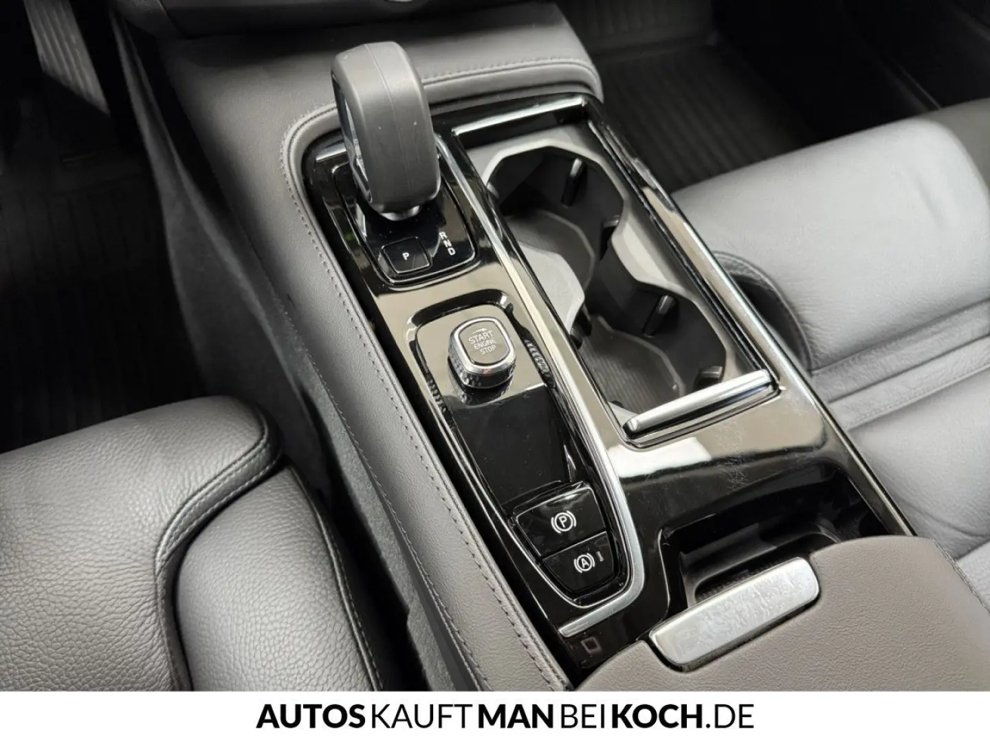 V90 T6 Plug-In AWD Plus Dark Harman AHK BLIS