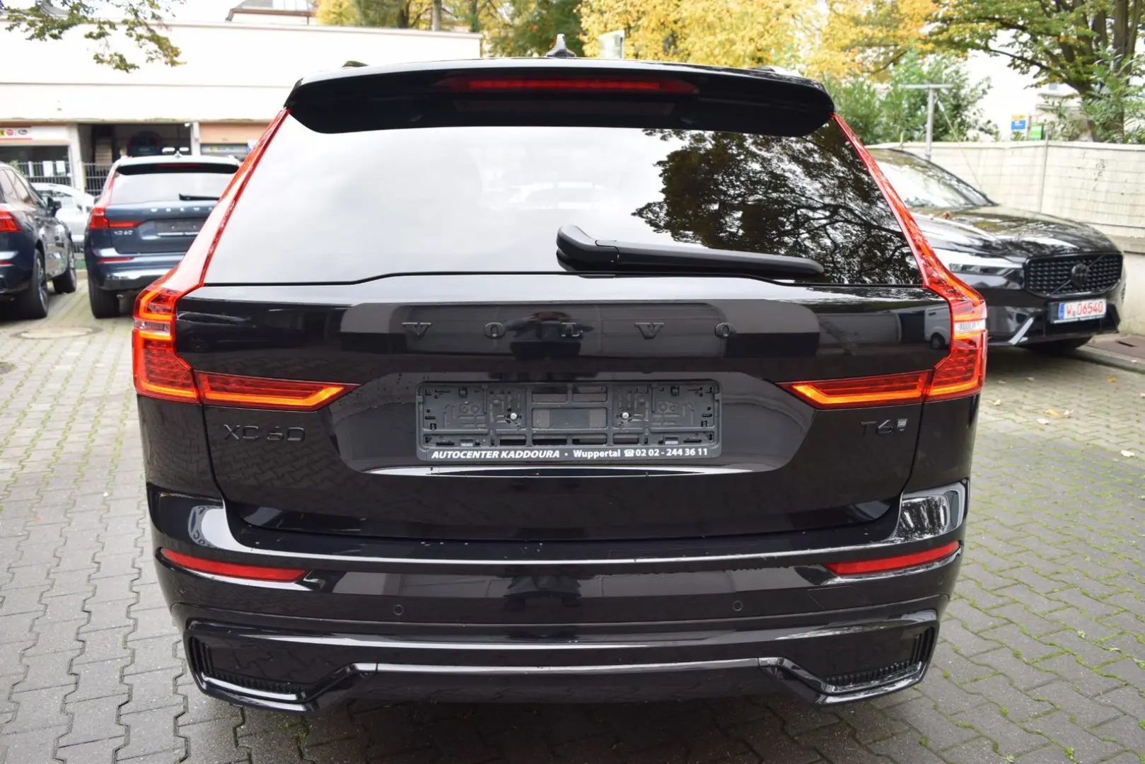 XC60 T6 AWD Plus Black Edition PANO St-Heiz ACC